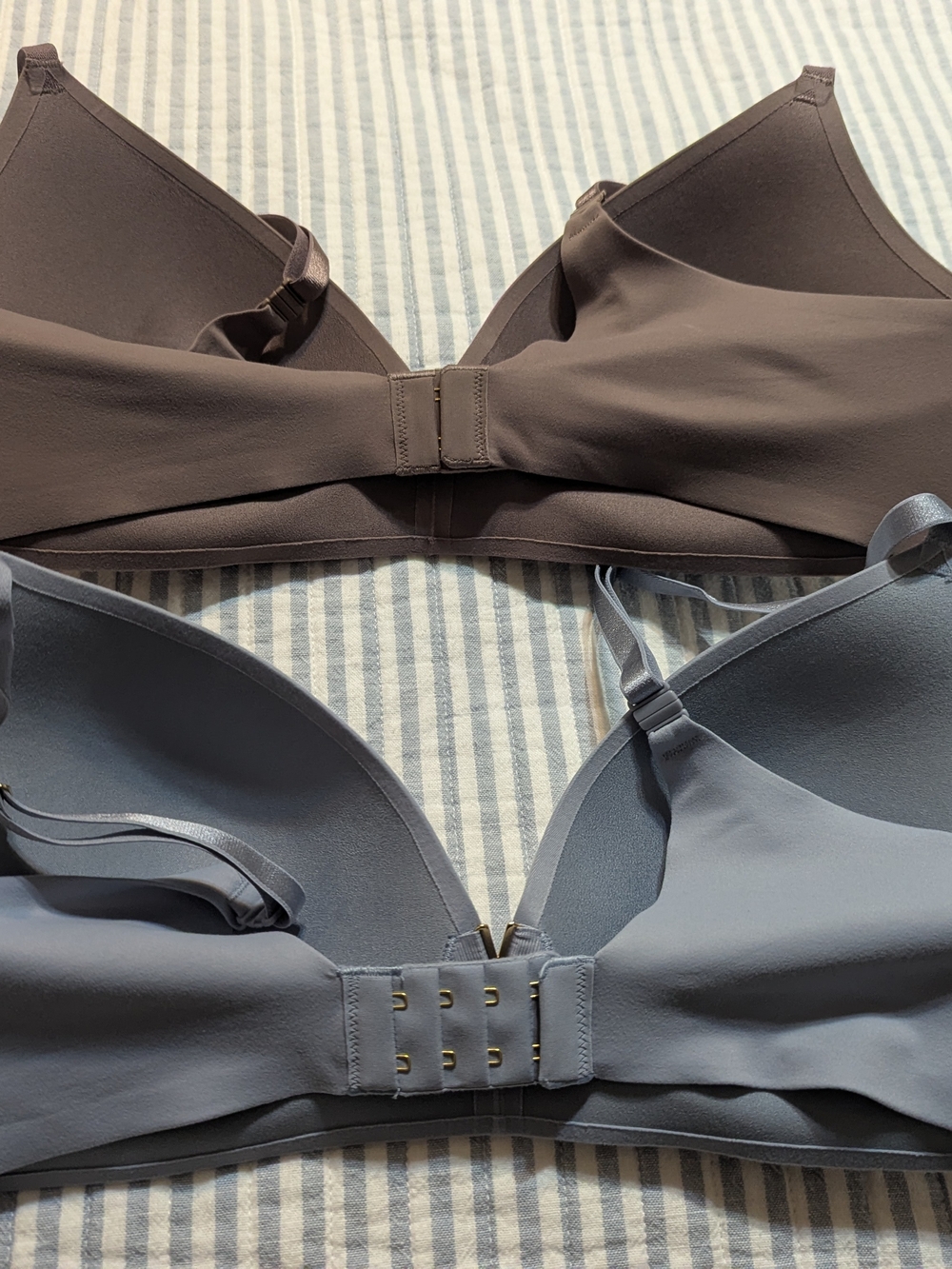 Victoria's Secret Bra Bundle Love Cloud Wireless Push Up Size 38C - Picture 3 of 5